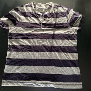 Banana Republic Men’s Striped Henley Tee – Size M